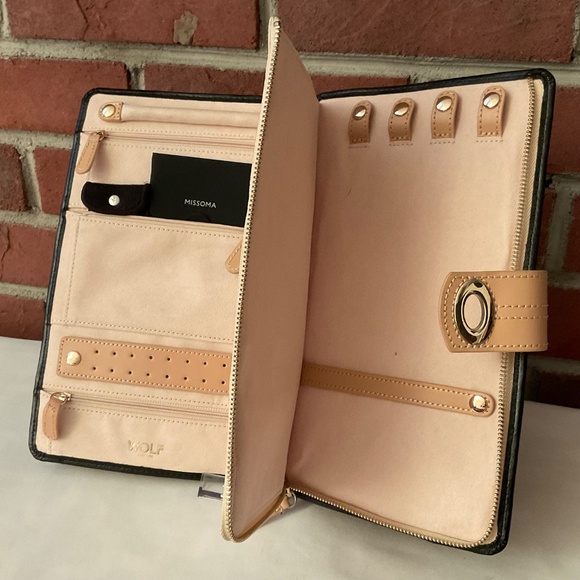 WOLF Est.1834”Chloe”Laser Cut Leather Jewelry Portfolio Case NWOT - Picture 4 of 16